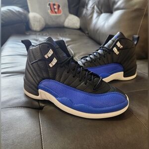 Jordan Retro 12s Size 7 Women